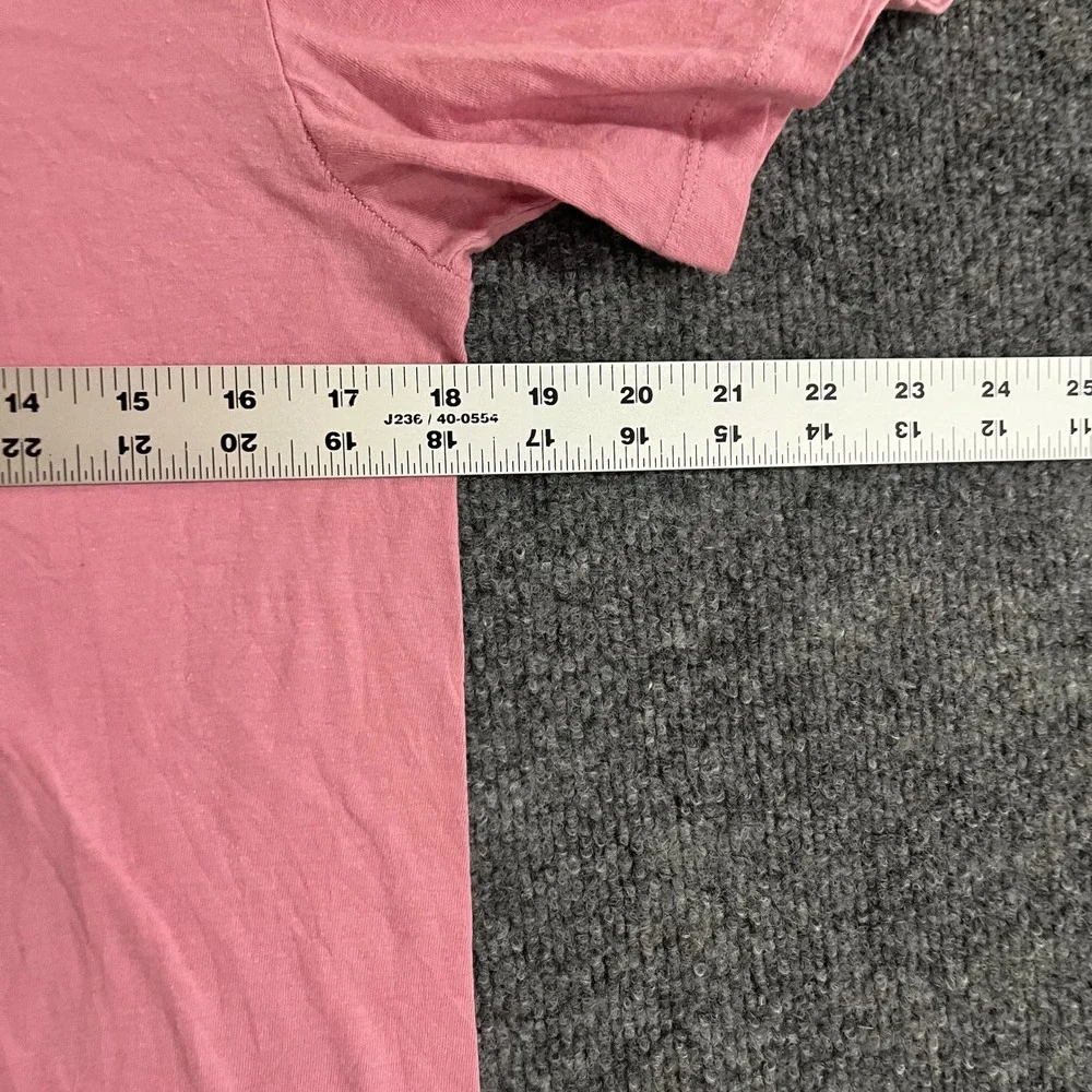 Nike T-Shirt Mens Size S Pink Graphic Logo Short Sleeve Athletic Casual Tee